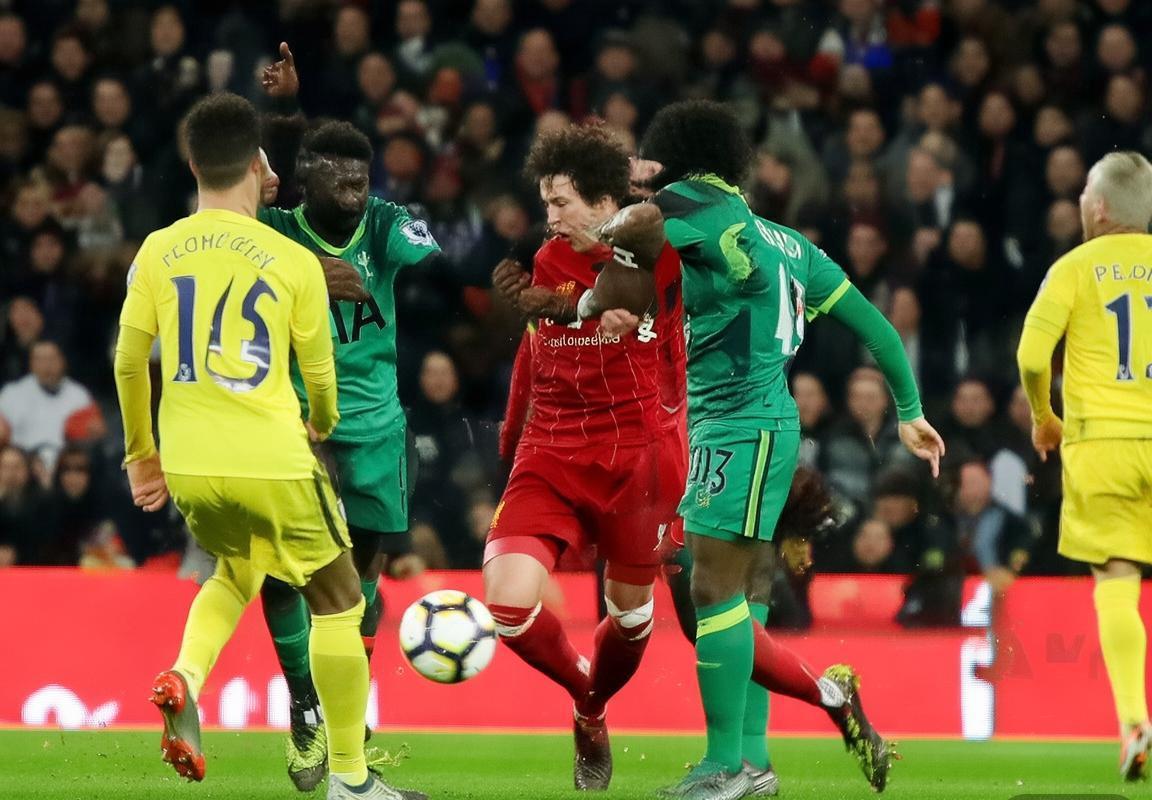 热刺利物浦英超巅峰对决：火花四溅回顾(图3)