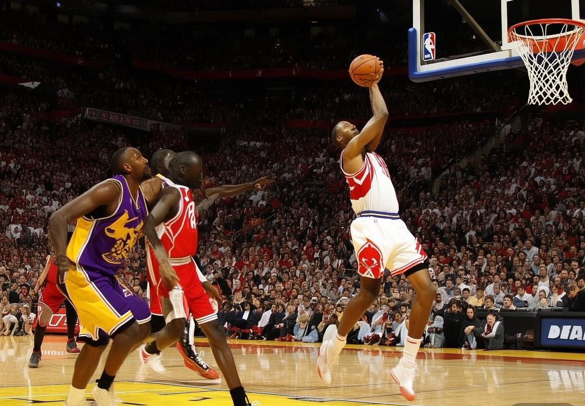 2007NBA火箭湖人系列赛经典对决回顾：姚麦科比传奇之战(图3)