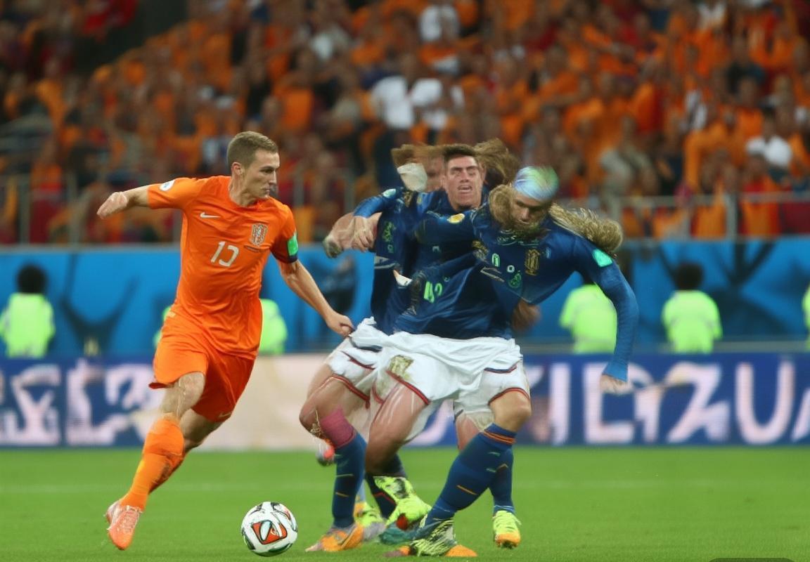 2014世界杯决赛：荷兰西班牙巅峰对决精彩回顾(图4)
